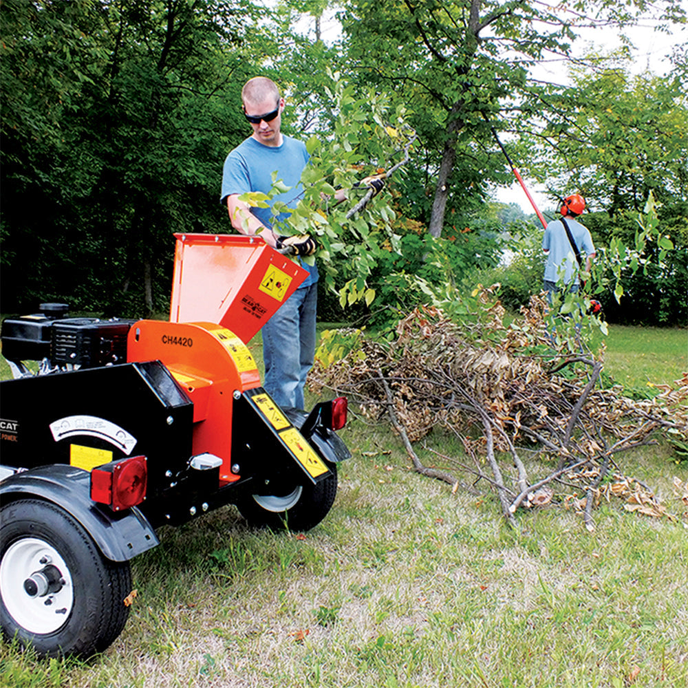 Bear Cat CH4420 Wood Chipper 13HP Briggs & Stratton 10.2cm Capacity